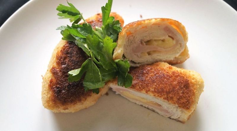 Cordon Blue- Recipe With Harm And Cheese In The Oven At Home
