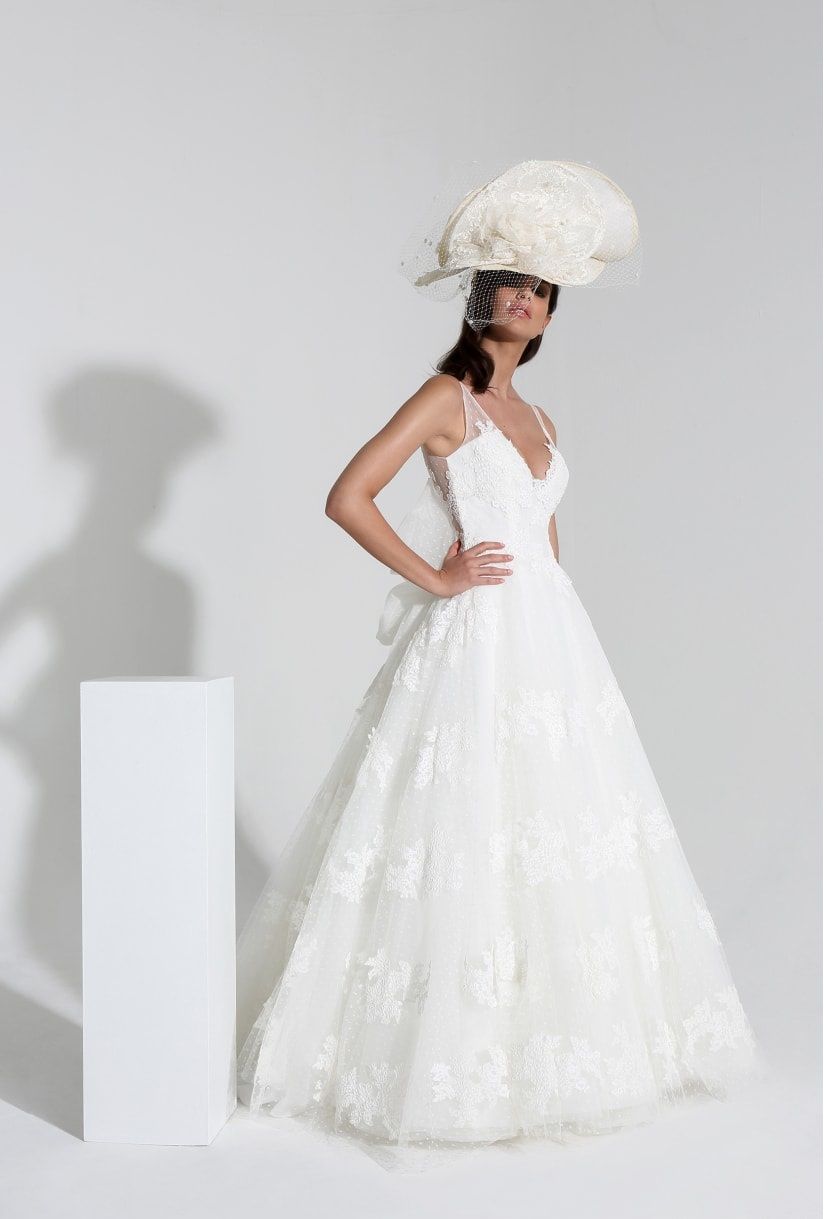 Wedding hats accessories: 7 brides for 7 hats