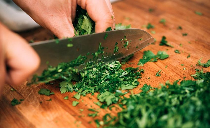 How to preserve parsley: a basic guide to keep it fresh