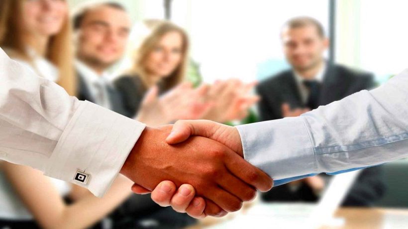 What types of contracts partnership exist?