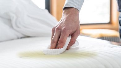 how to remove stains from mattress