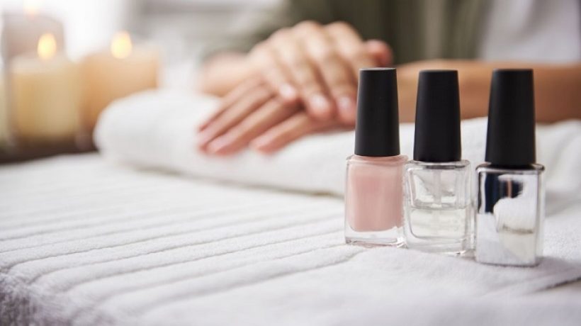 How to use a nail dehydrator?