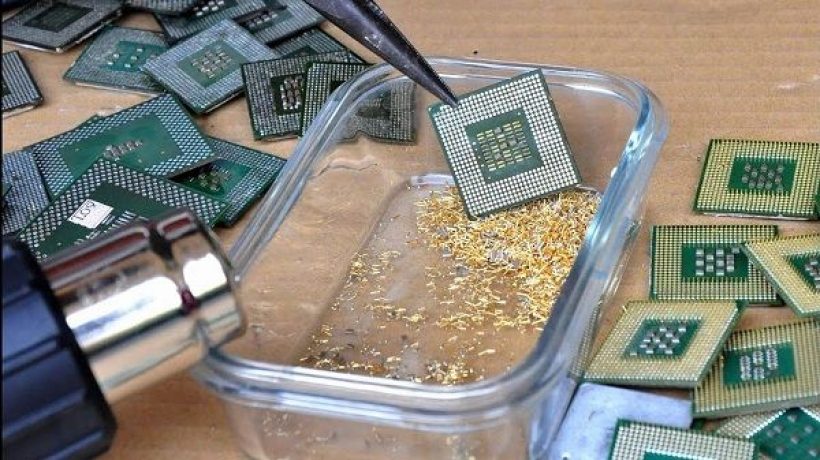 How much gold is in a computer?