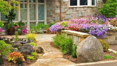 What is the layout of a rock garden?