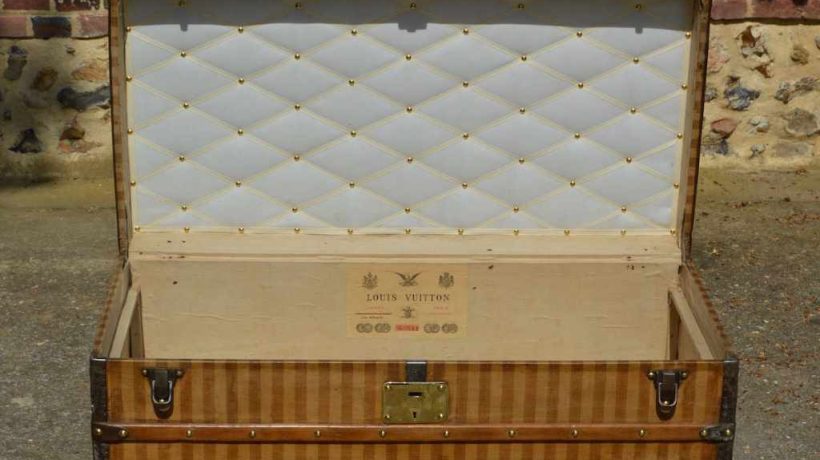 Revitalizing History: A Comprehensive Guide to Trunk Lining Replacement
