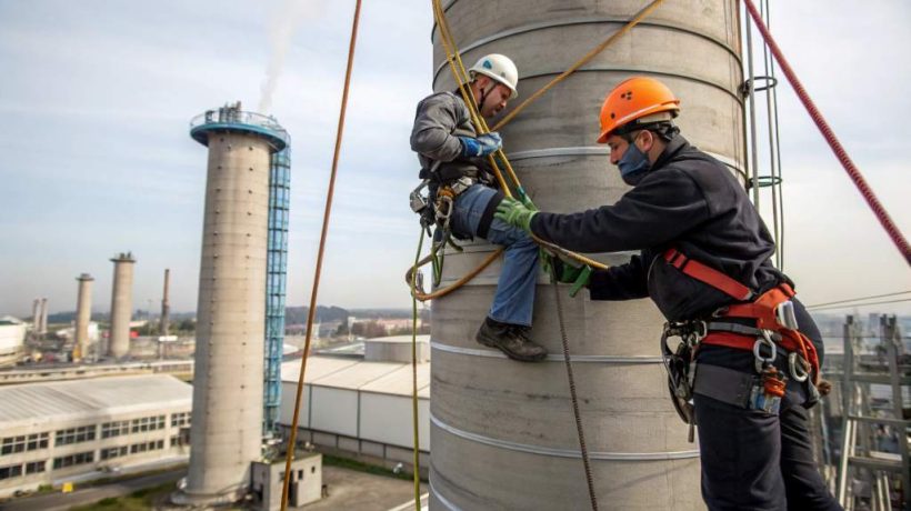 Safety Protocols for Using Ropes in Industrial Chimney Cleaning