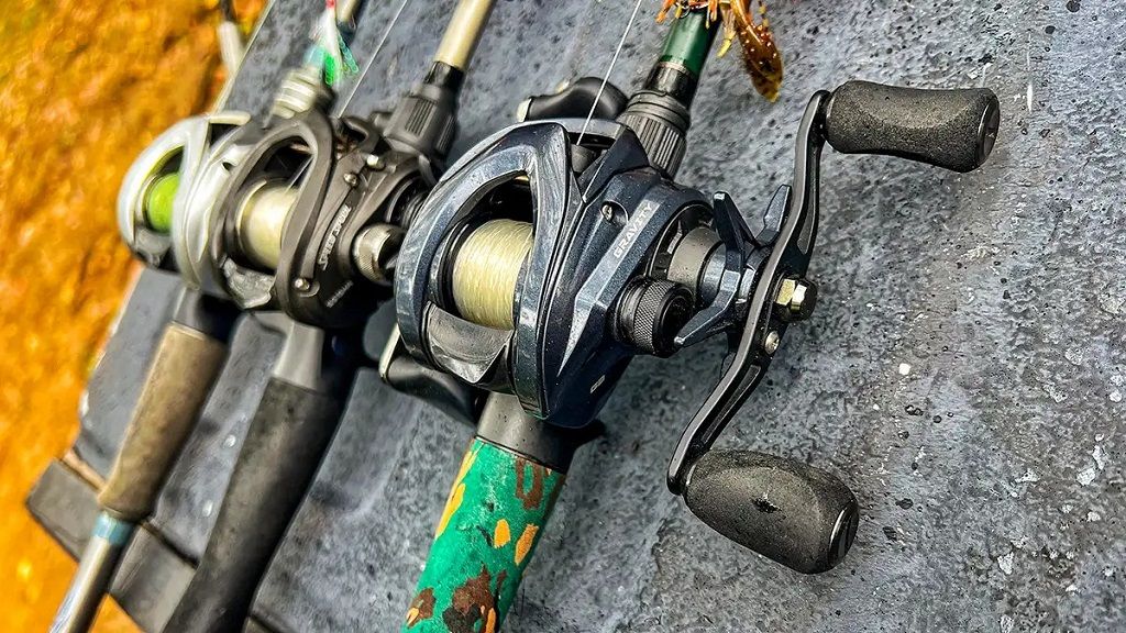 How long should a fishing line last