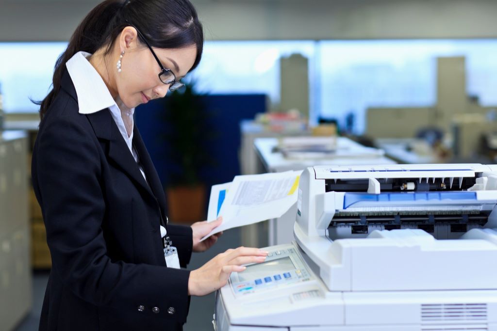 10 Smart Ways to Save Money on Printing Costs