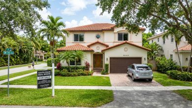Thinking of buying or selling in South Miami? Stay ahead with our latest market update featuring median prices, inventory trends, and local real estate stats.
